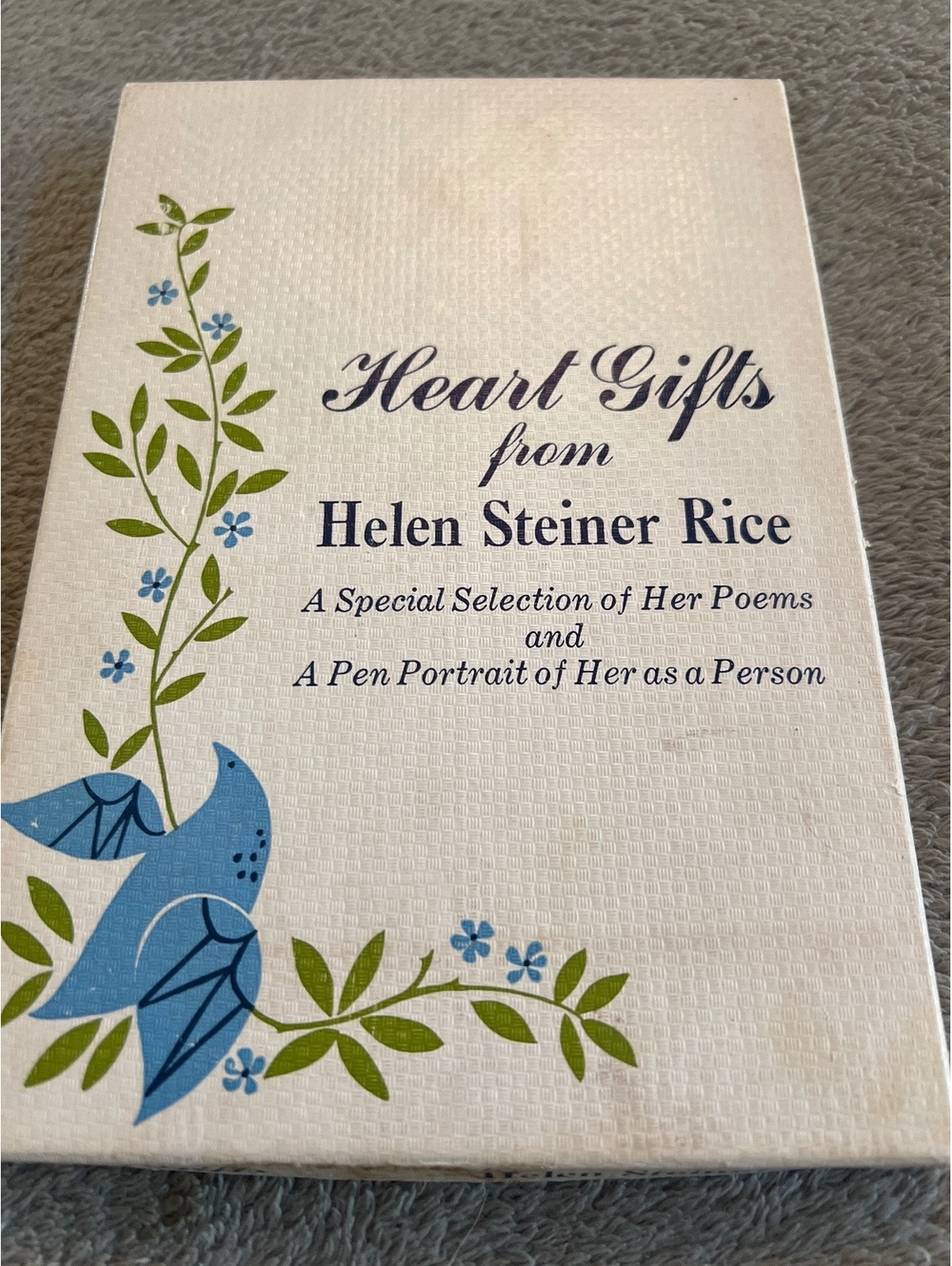 Heart Gifts from Helen Steiner Rice - A Special Selection of Her Poems and A Pen